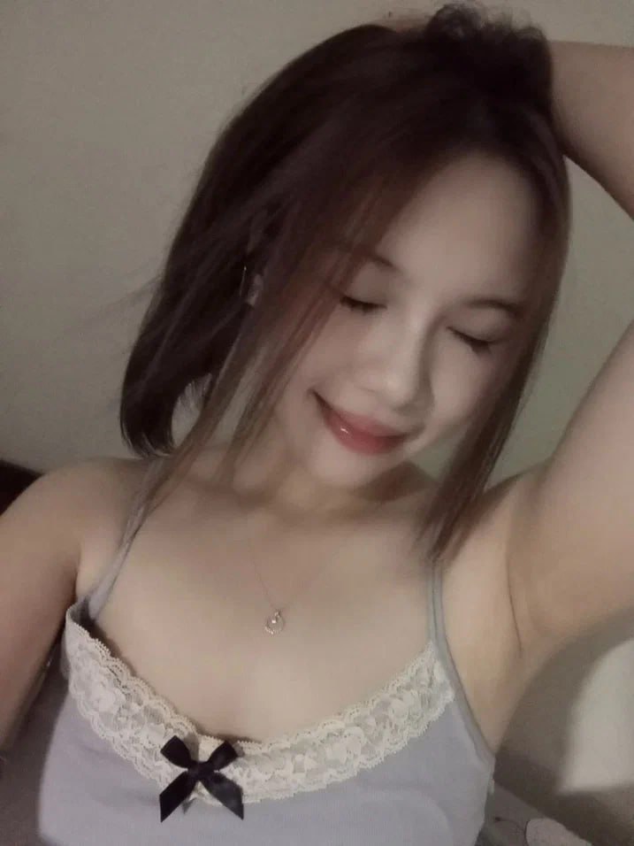 Vợ mở tiệm massage tại nhà bị gã hàng xóm dơ bẩn đến trả thù